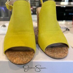 Jessica Simpson -Toriah Summer Yellow Sandal size 7M